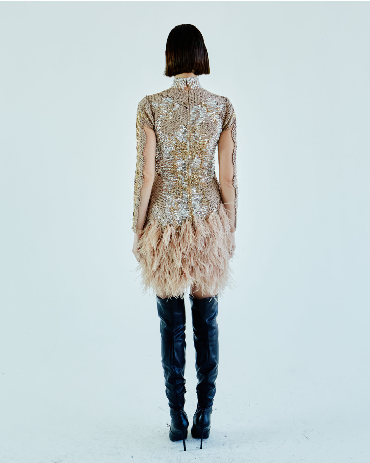 Beige-based short dress
