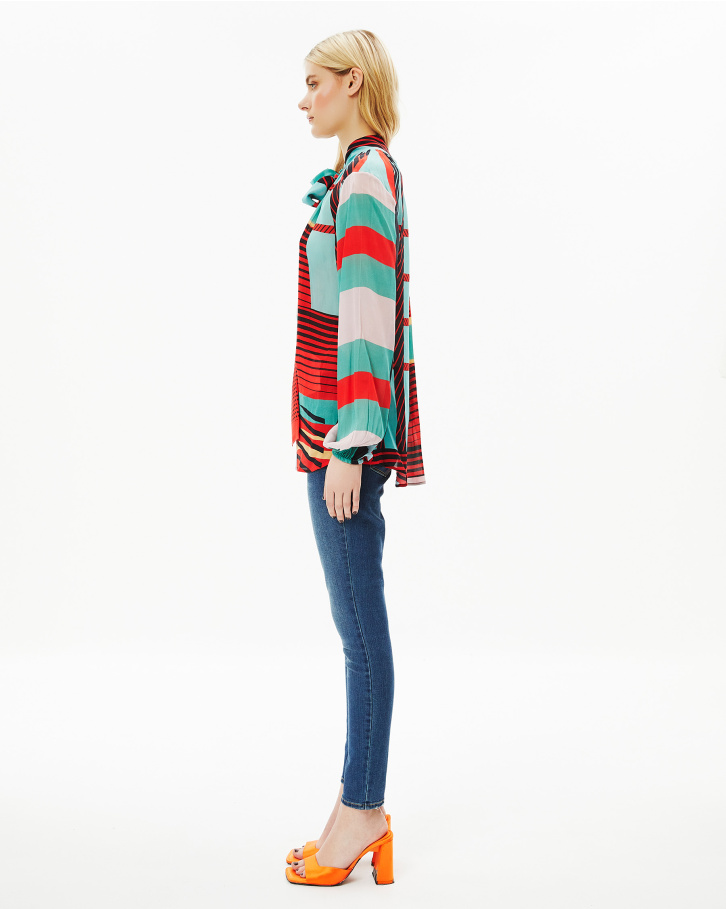 Geometric tie-up Blouse