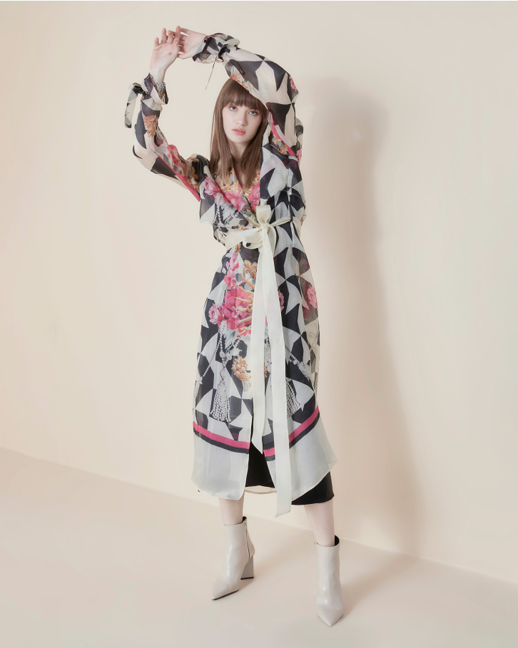 Inflorescence Trench coat