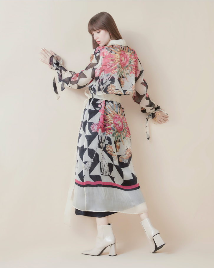 Inflorescence Trench coat