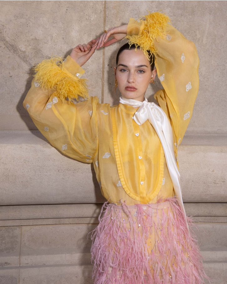 Rosa, Pink Feather Skirt 