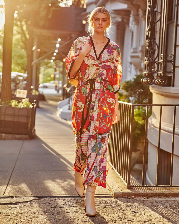 Abstract Flora Kaftan